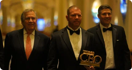 Timothy Furey, Tradeview Markets' CEO, receives prestigious top 50 financial markets CEOs award in Dubai